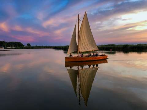 Hein-Stude kehrt von einem YSTM-Event zurück